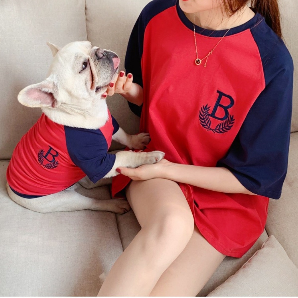 ペットペアルック カレッジ風 Bロゴ Tシャツ